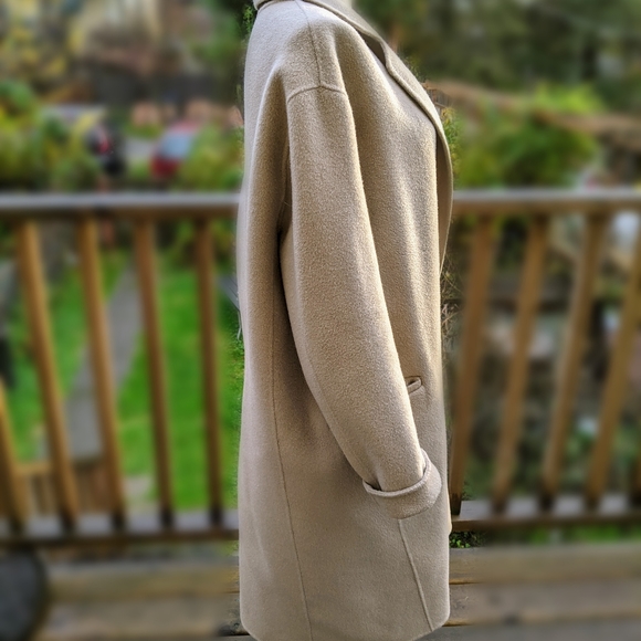 Oak & fort beige cocoon overcoat - Picture 2 of 6